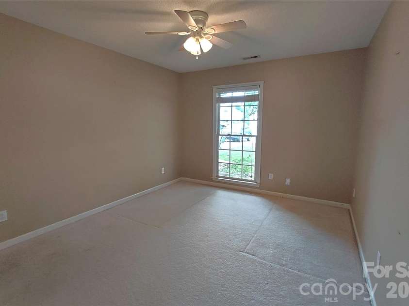 1016 Thorncrest Drive, Fletcher, NC 28732.  MLS# CAR4376784, YatesRealty ID 17497. 