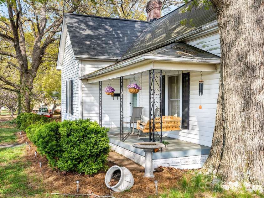 310 Central Avenue, Landis, NC 28088.  MLS# CAR4237393, YatesRealty ID 17497. 