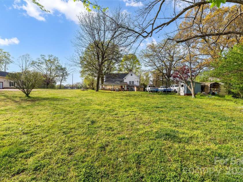 310 Central Avenue, Landis, NC 28088.  MLS# CAR4237393, YatesRealty ID 17497. 