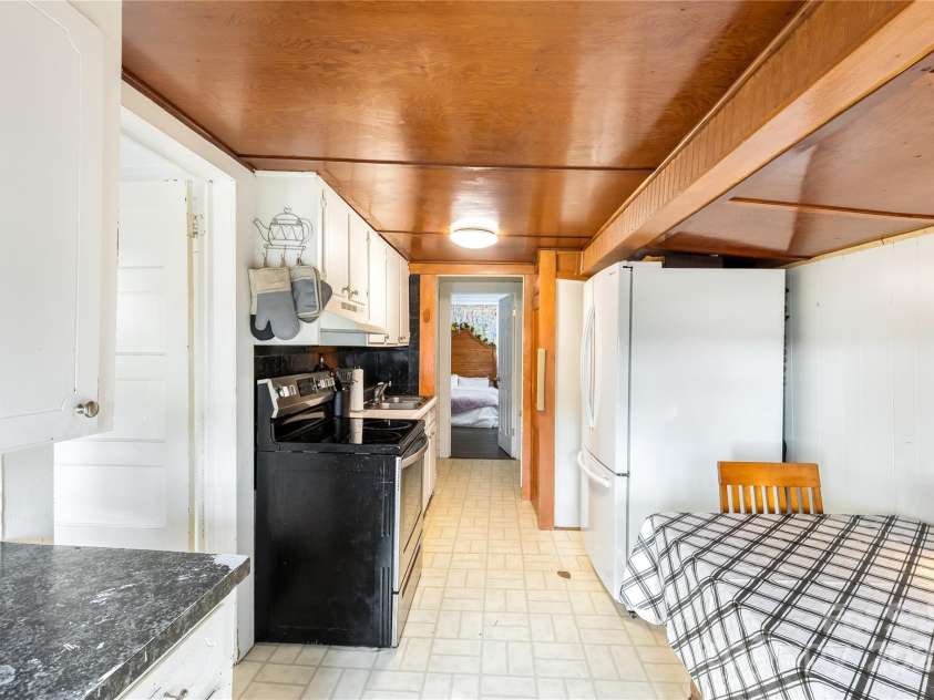 310 Central Avenue, Landis, NC 28088.  MLS# CAR4237393, YatesRealty ID 17497. 