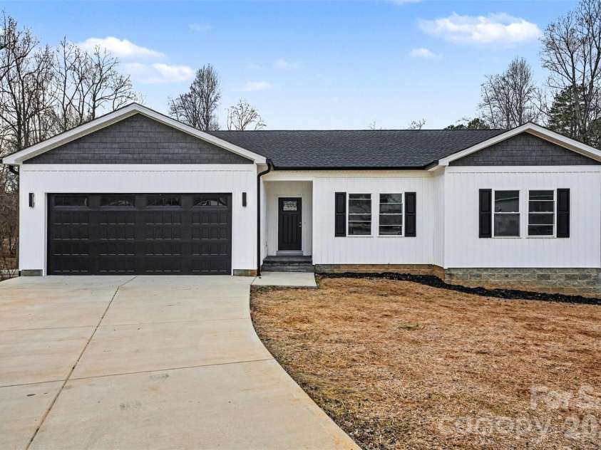 3137 Riber Lane, Claremont, NC 28610.  MLS# CAR4347114, YatesRealty ID 17498. 