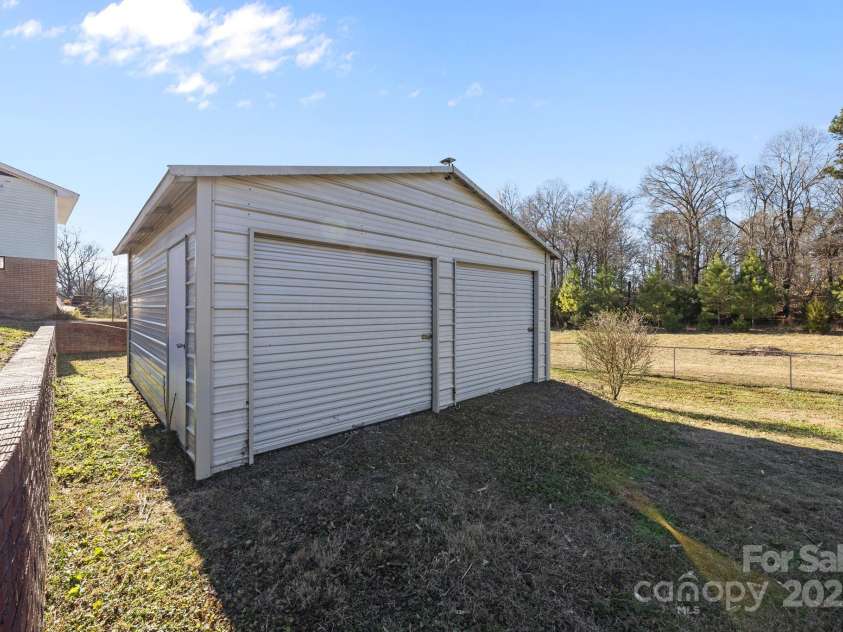 114 Valley Drive, Badin, NC 28009.  MLS# CAR4332351, YatesRealty ID 1750. 