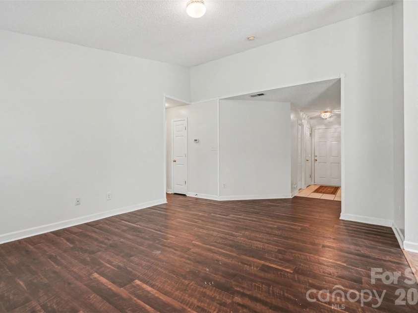 9336 Tibble Creek Way, Charlotte, NC 28227.  MLS# CAR4366845, YatesRealty ID 17500. 