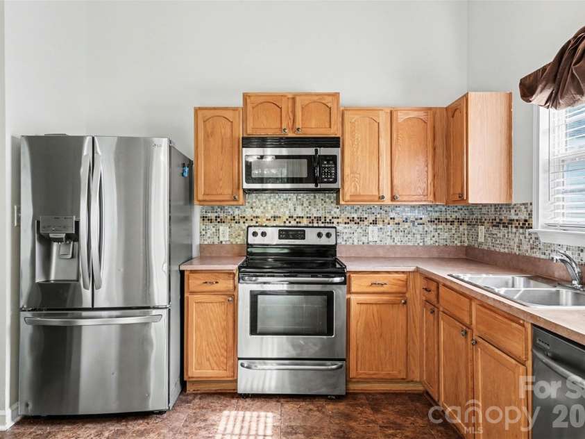 9336 Tibble Creek Way, Charlotte, NC 28227.  MLS# CAR4366845, YatesRealty ID 17500. 