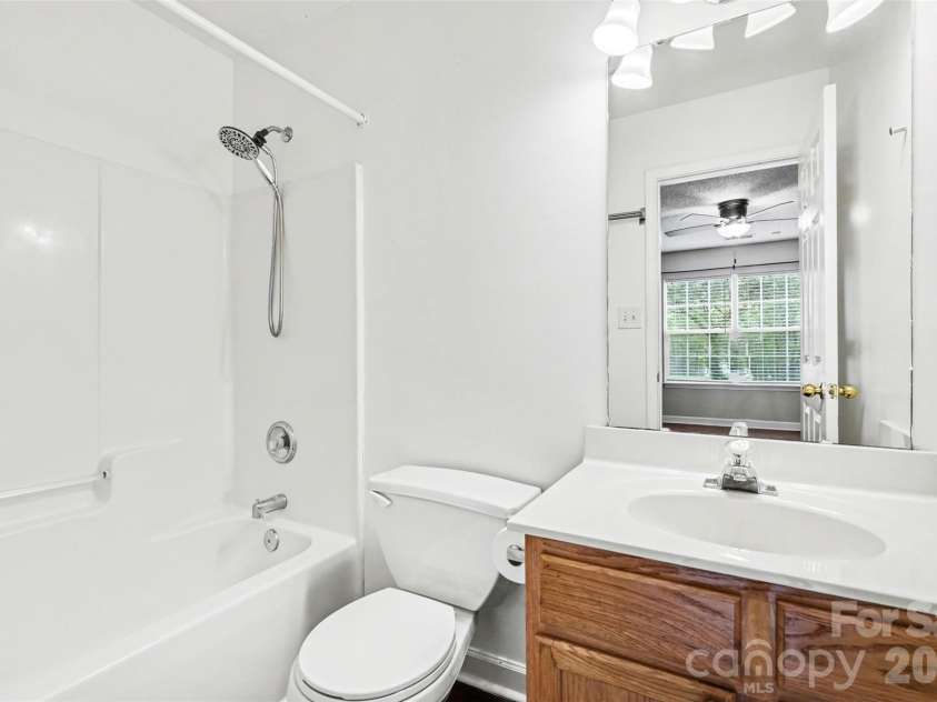 9336 Tibble Creek Way, Charlotte, NC 28227.  MLS# CAR4366845, YatesRealty ID 17500. 