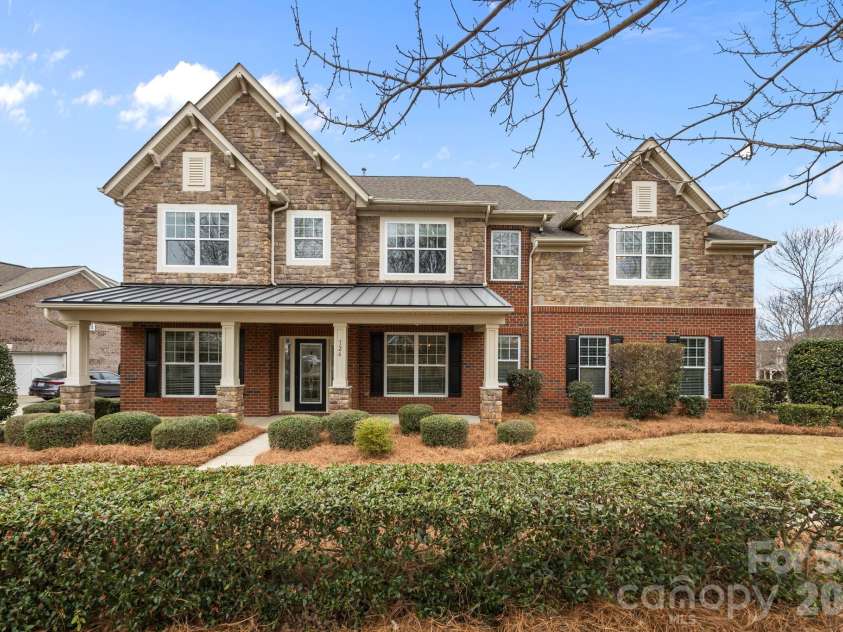 126 Northbridge Drive, Mooresville, NC 28115.  MLS# CAR4346083, YatesRealty ID 17501. 