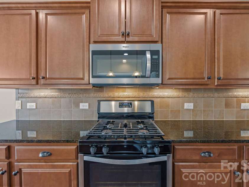 126 Northbridge Drive, Mooresville, NC 28115.  MLS# CAR4346083, YatesRealty ID 17501. 