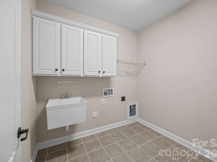 126 Northbridge Drive, Mooresville, NC 28115.  MLS# CAR4346083, YatesRealty ID 17501. 