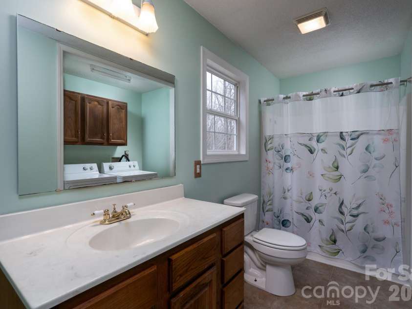 602 Rothrock Road, Rockwell, NC 28138.  MLS# CAR4351322, YatesRealty ID 17502. Full Bath