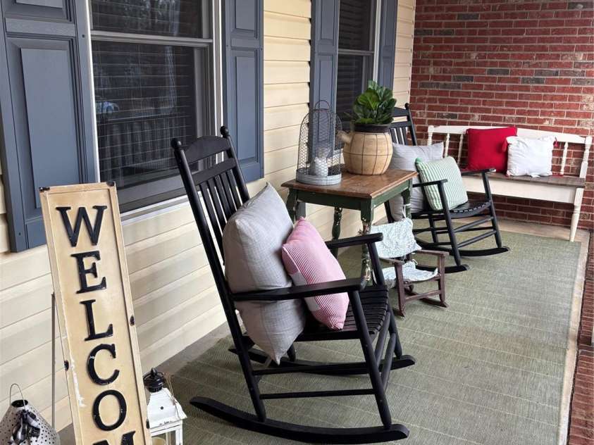 920 Hunting Avenue, Lincolnton, NC 28092.  MLS# CAR4221459, YatesRealty ID 17502. 