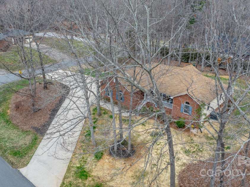 920 Hunting Avenue, Lincolnton, NC 28092.  MLS# CAR4221459, YatesRealty ID 17502. 