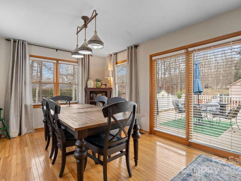 920 Hunting Avenue, Lincolnton, NC 28092.  MLS# CAR4221459, YatesRealty ID 17502. 