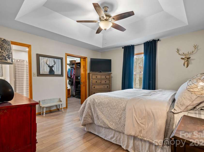 920 Hunting Avenue, Lincolnton, NC 28092.  MLS# CAR4221459, YatesRealty ID 17502. 