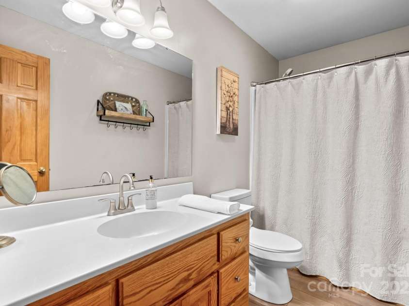 920 Hunting Avenue, Lincolnton, NC 28092.  MLS# CAR4221459, YatesRealty ID 17502. 