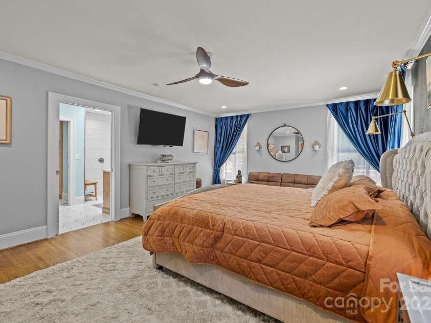 4147 Chelmsford Road, Charlotte, NC 28211.  MLS# CAR4252587, YatesRealty ID 17503. 