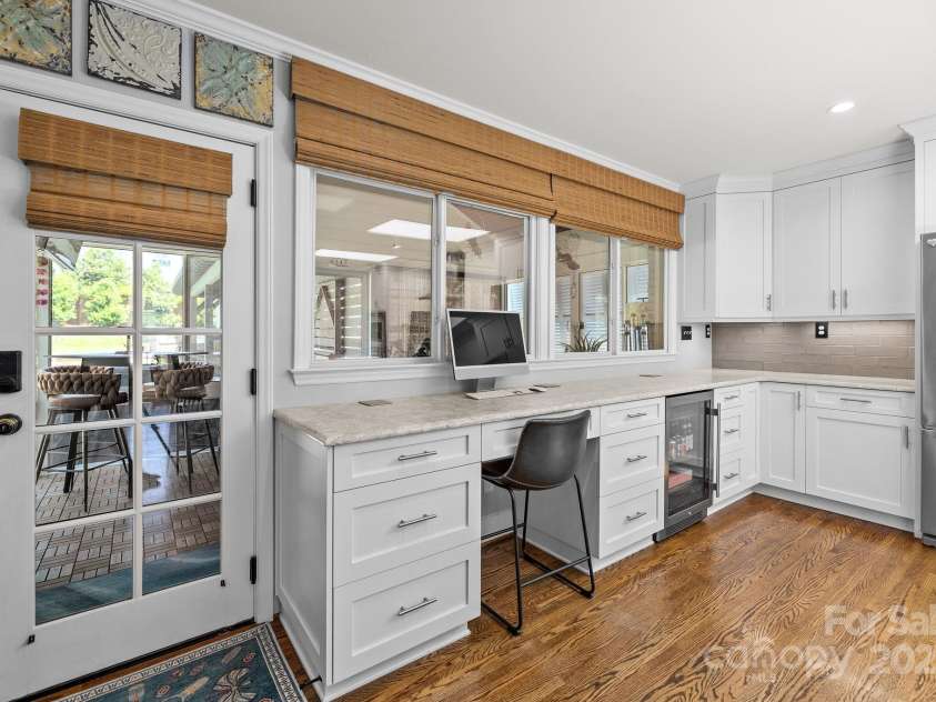 4147 Chelmsford Road, Charlotte, NC 28211.  MLS# CAR4252587, YatesRealty ID 17503. 