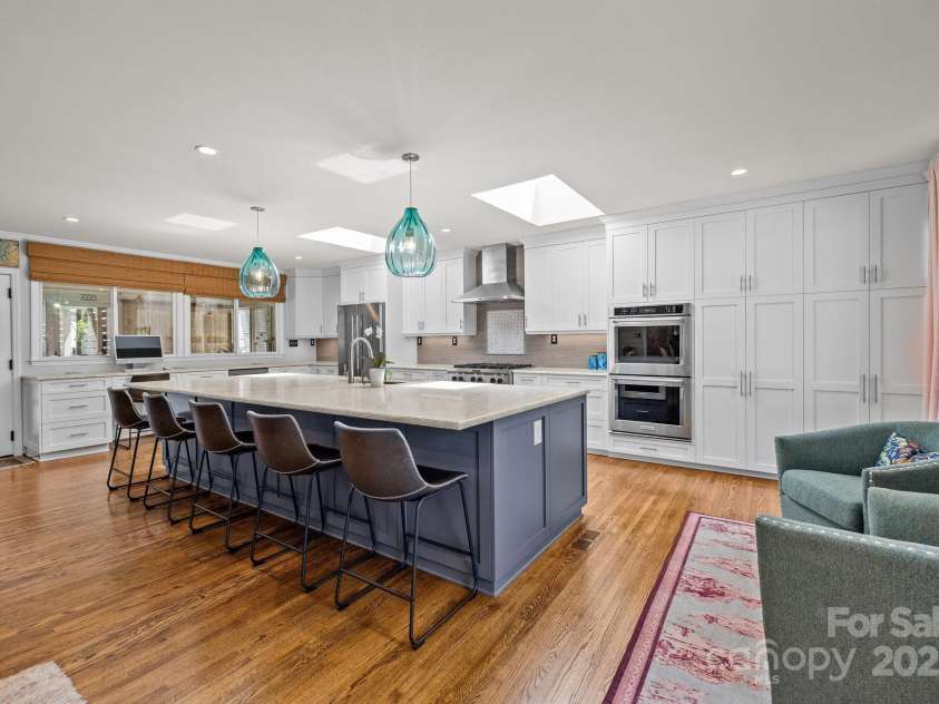 4147 Chelmsford Road, Charlotte, NC 28211.  MLS# CAR4252587, YatesRealty ID 17503. 