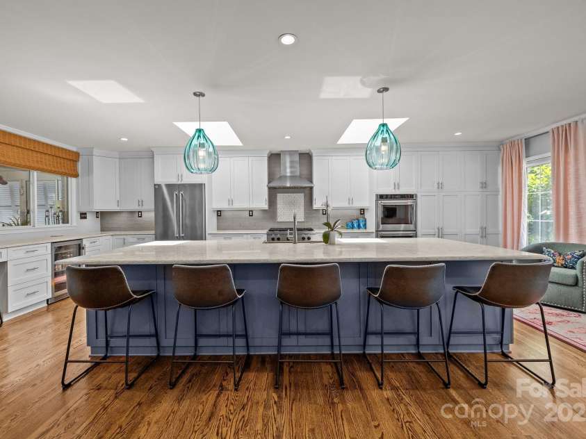 4147 Chelmsford Road, Charlotte, NC 28211.  MLS# CAR4252587, YatesRealty ID 17503. 