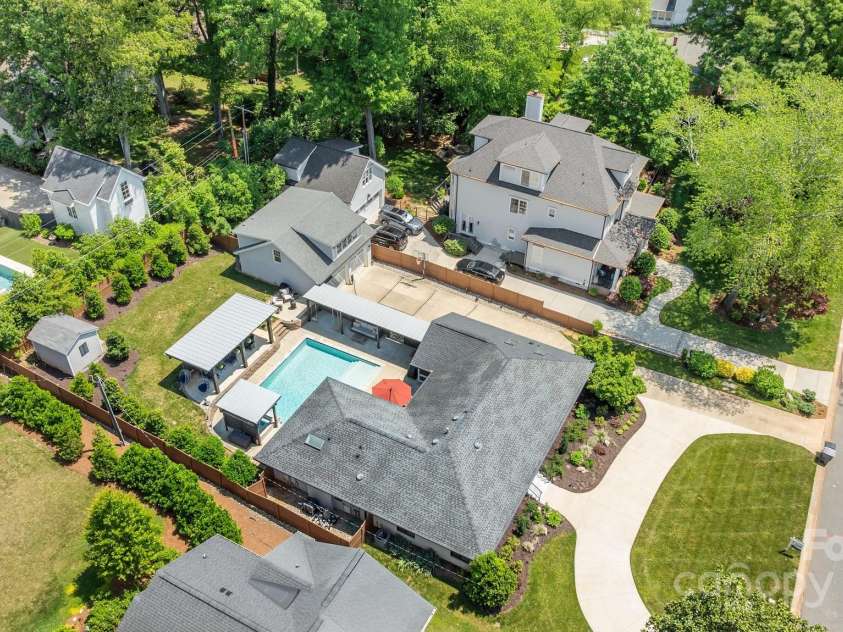 4147 Chelmsford Road, Charlotte, NC 28211.  MLS# CAR4252587, YatesRealty ID 17503. 