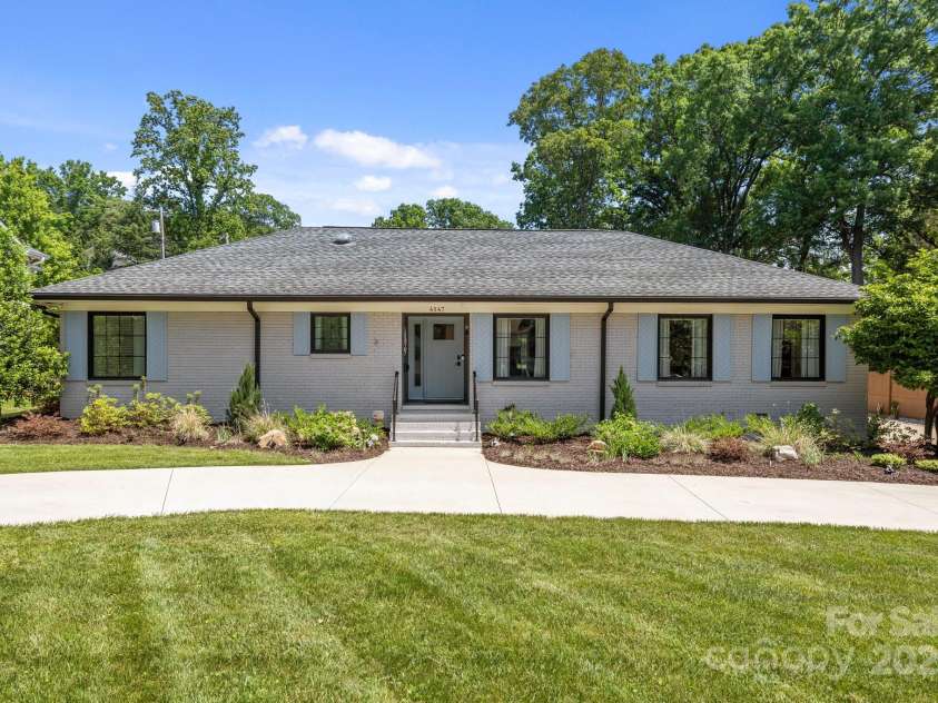 4147 Chelmsford Road, Charlotte, NC 28211.  MLS# CAR4252587, YatesRealty ID 17503. 