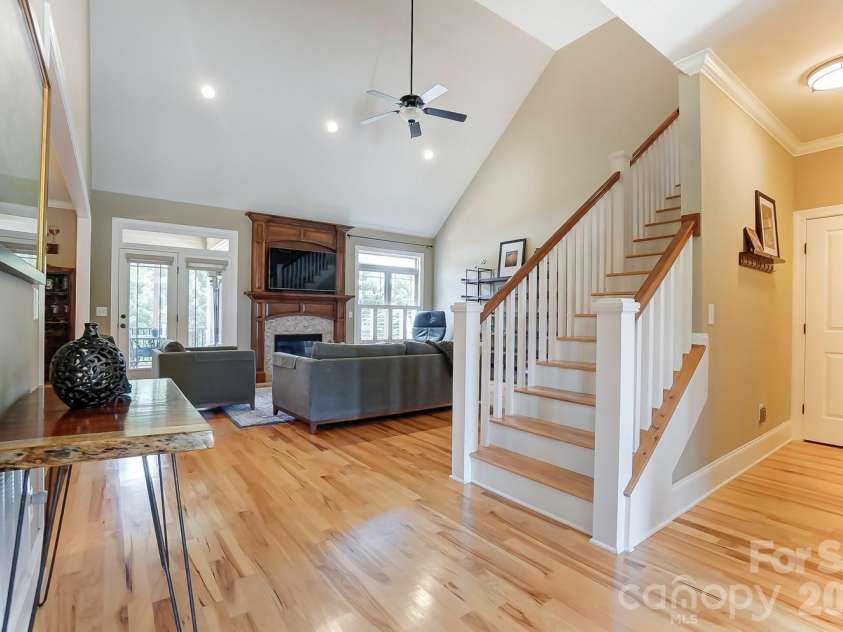 505 Williamsfield Drive, Shelby, NC 28150.  MLS# CAR4351239, YatesRealty ID 17504. Amazing open floorplan!