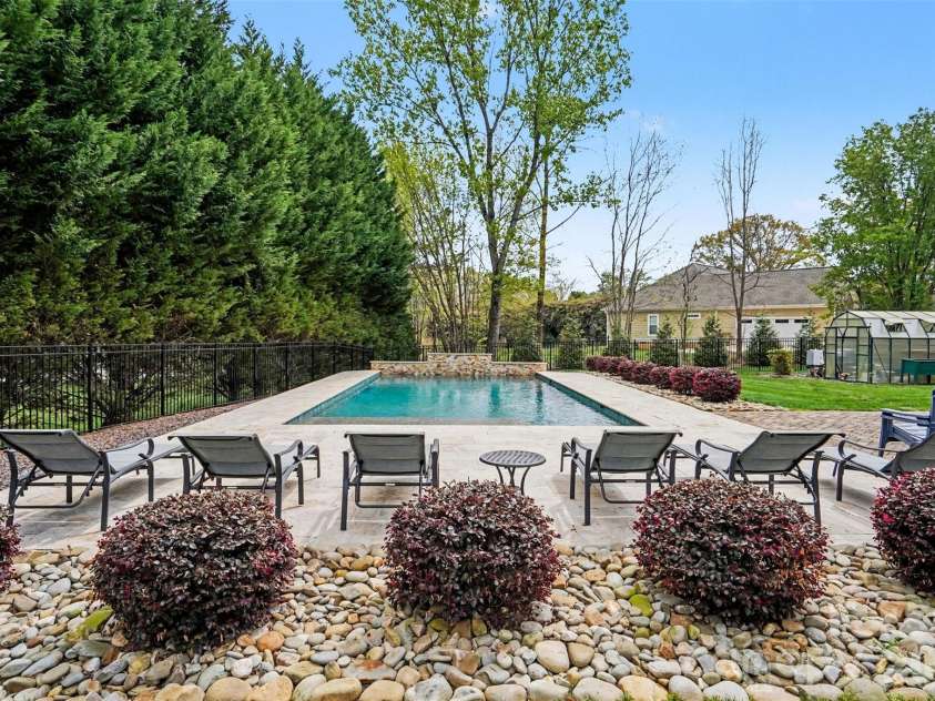 505 Williamsfield Drive, Shelby, NC 28150.  MLS# CAR4351239, YatesRealty ID 17504. Outdoor oasis!