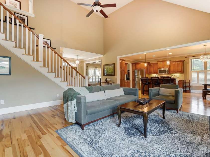 505 Williamsfield Drive, Shelby, NC 28150.  MLS# CAR4351239, YatesRealty ID 17504. View from great room into kitchen