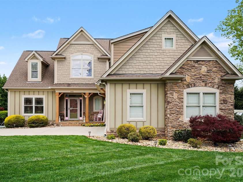 505 Williamsfield Drive, Shelby, NC 28150.  MLS# CAR4351239, YatesRealty ID 17504. Welcome to 505 Williamsfield Drive!