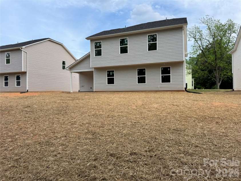304 Elm Street, Lancaster, SC 29720.  MLS# CAR4353143, YatesRealty ID 17505. 