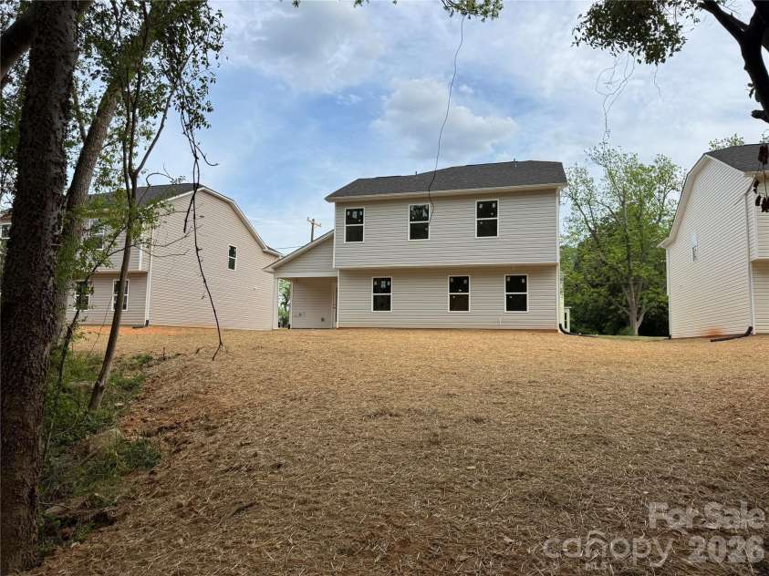 304 Elm Street, Lancaster, SC 29720.  MLS# CAR4353143, YatesRealty ID 17505. 