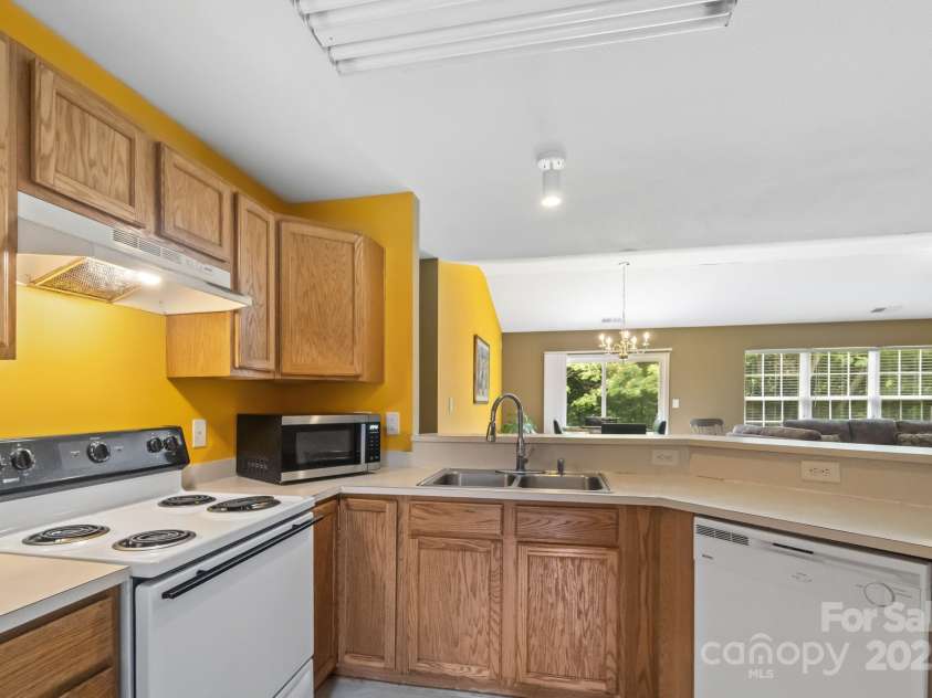 181 Mott Road, Mooresville, NC 28115.  MLS# CAR4254701, YatesRealty ID 17507. 