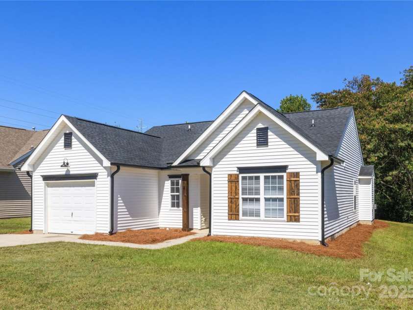 181 Mott Road, Mooresville, NC 28115.  MLS# CAR4310732, YatesRealty ID 17507. 