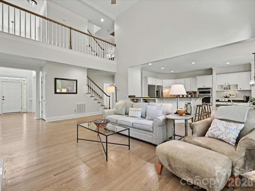 6232 Woodleigh Oaks Drive, Charlotte, NC 28226.  MLS# CAR4372321, YatesRealty ID 17507. 