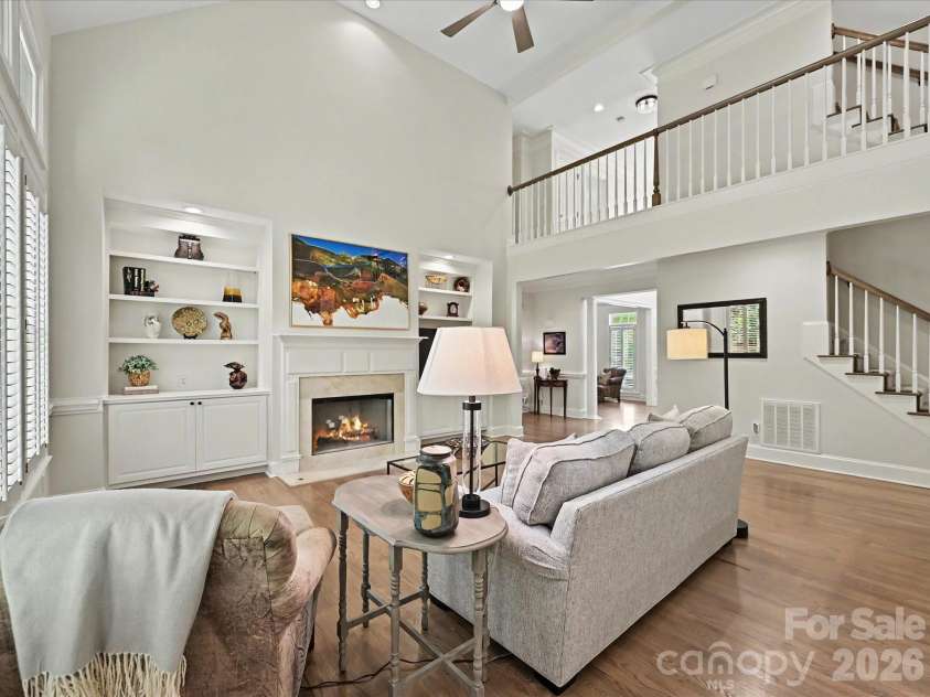 6232 Woodleigh Oaks Drive, Charlotte, NC 28226.  MLS# CAR4372321, YatesRealty ID 17507. 