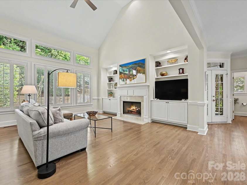6232 Woodleigh Oaks Drive, Charlotte, NC 28226.  MLS# CAR4372321, YatesRealty ID 17507. 