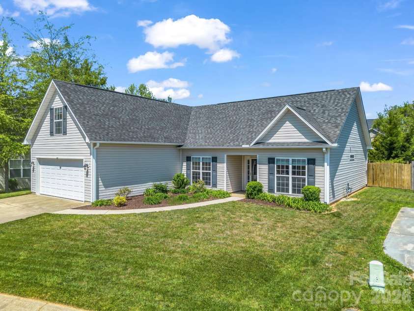 38 Black River Road, Fletcher, NC 28732.  MLS# CAR4372996, YatesRealty ID 17508. 