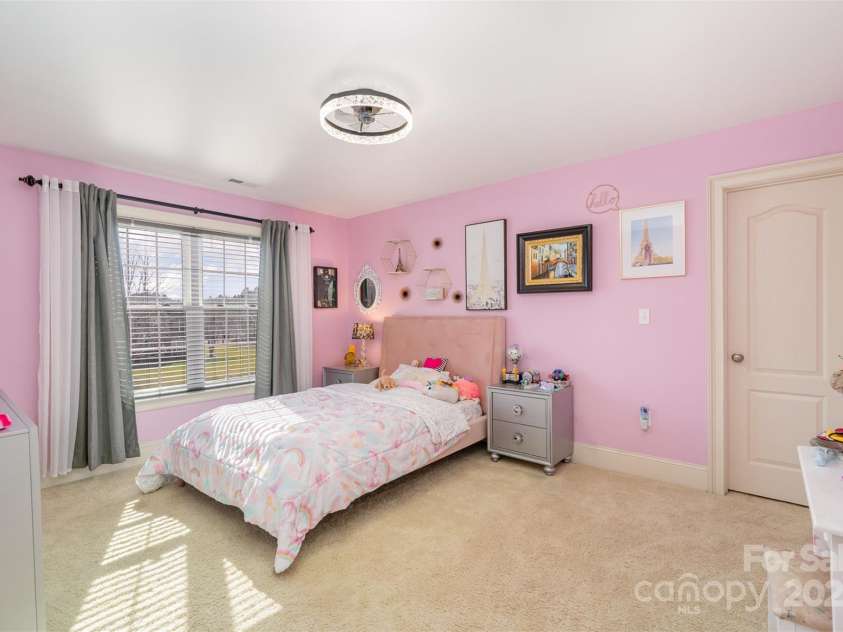 6057 Erie View Court, Denver, NC 28037.  MLS# CAR4263193, YatesRealty ID 17508. 