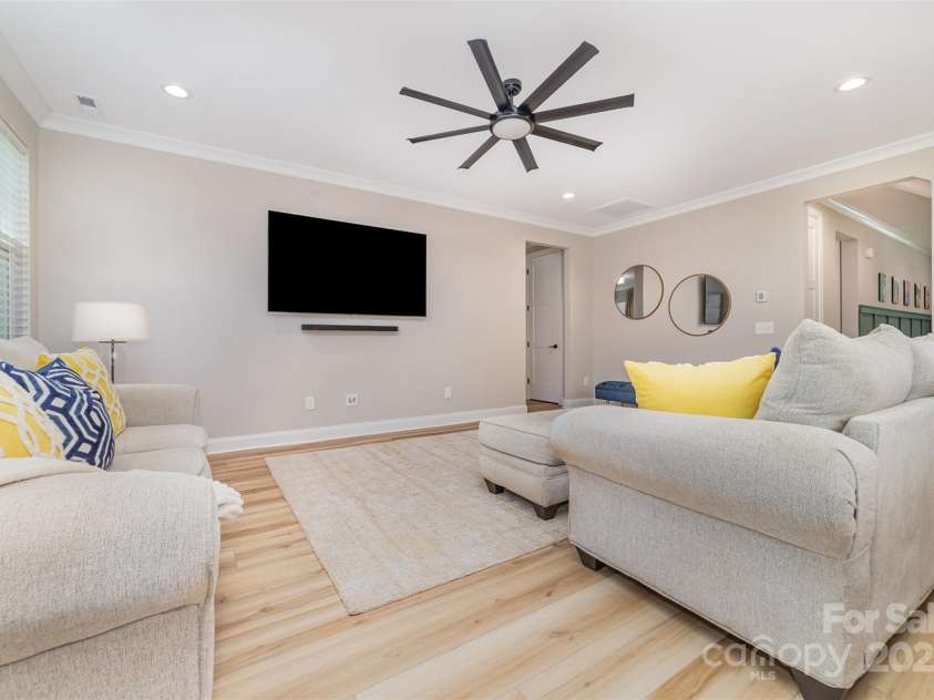 148 Powder Spring Drive, Statesville, NC 28677.  MLS# CAR4266831, YatesRealty ID 17509. 