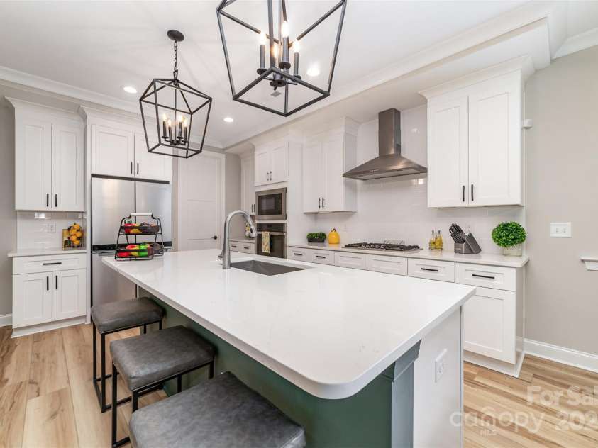 148 Powder Spring Drive, Statesville, NC 28677.  MLS# CAR4266831, YatesRealty ID 17509. 