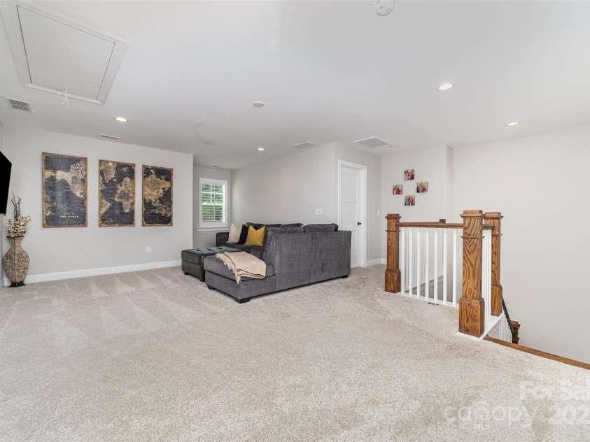 148 Powder Spring Drive, Statesville, NC 28677.  MLS# CAR4266831, YatesRealty ID 17509. 