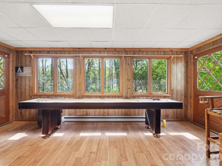 806 Dogwood Drive, Boone, NC 28607.  MLS# CAR4373905, YatesRealty ID 17509. 