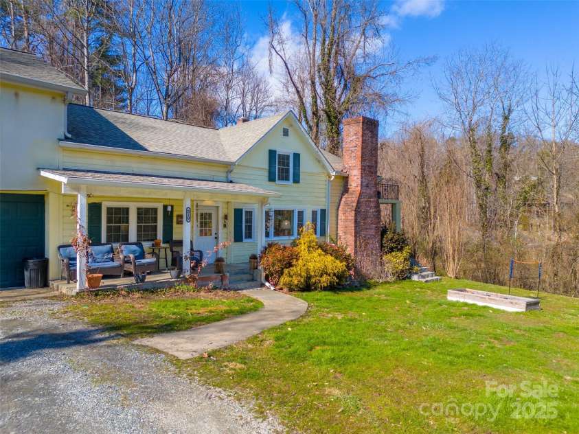 510 Hughes Branch Road, Bryson City, NC 28713.  MLS# CAR4232126, YatesRealty ID 1751. 