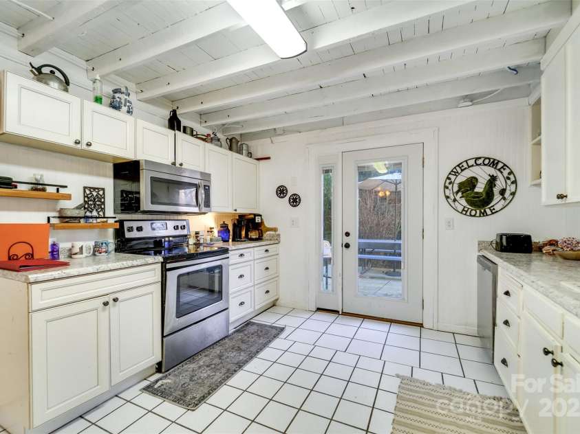 510 Hughes Branch Road, Bryson City, NC 28713.  MLS# CAR4232126, YatesRealty ID 1751. 