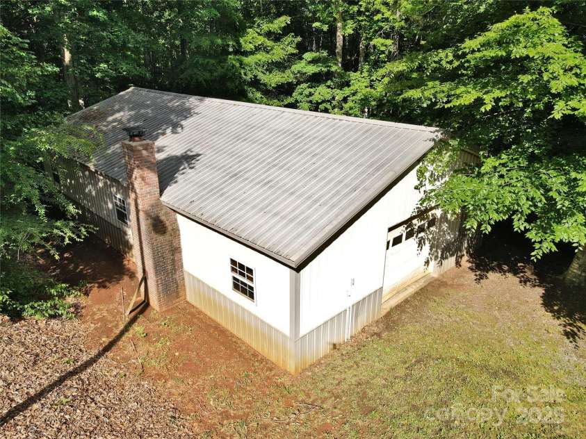 169 Wilcox Karriker Lane, Statesville, NC 28625.  MLS# CAR4262826, YatesRealty ID 17510. 