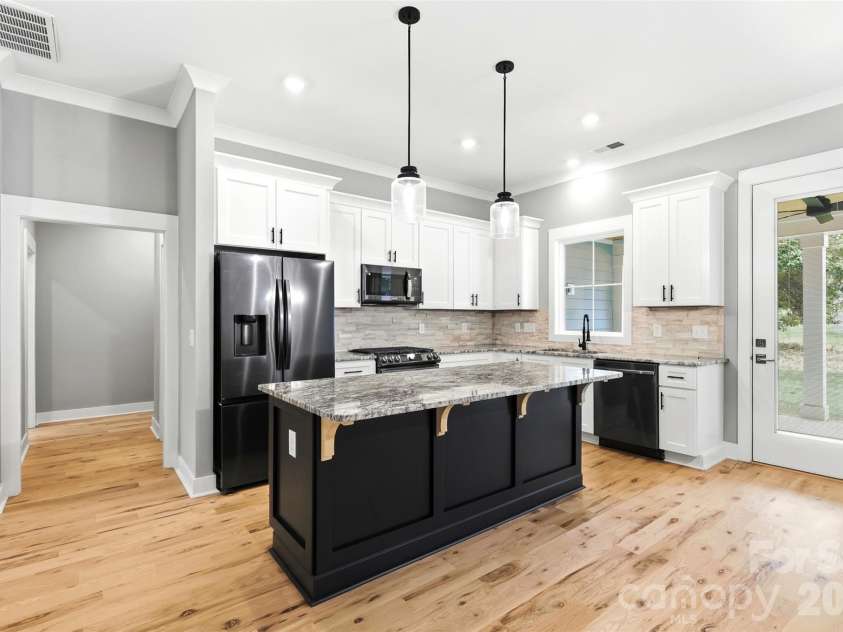 1860 Twin Lakes Road, Rock Hill, SC 29732.  MLS# CAR4375915, YatesRealty ID 17511. 