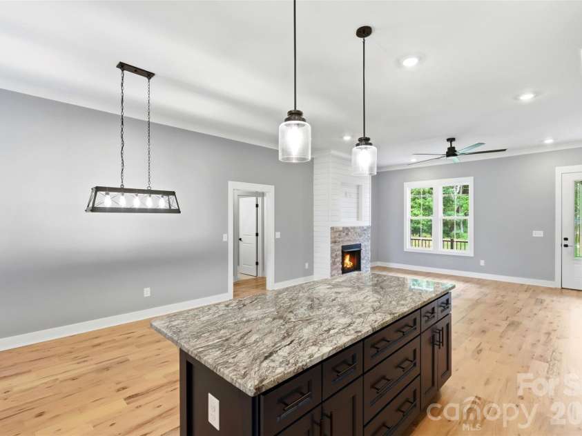 1860 Twin Lakes Road, Rock Hill, SC 29732.  MLS# CAR4375915, YatesRealty ID 17511. 