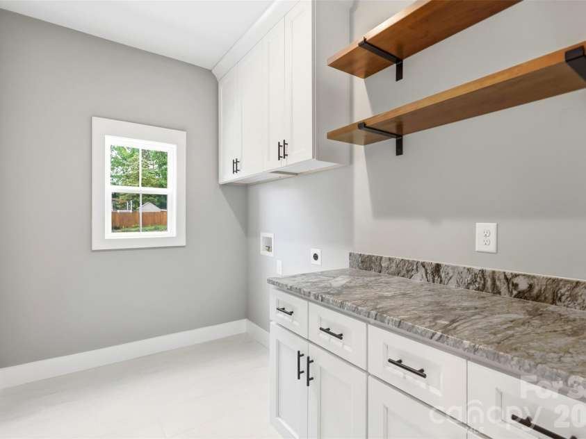 1860 Twin Lakes Road, Rock Hill, SC 29732.  MLS# CAR4375915, YatesRealty ID 17511. Laundry