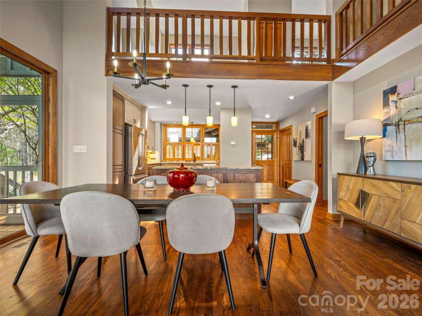 4 Wild Ivy Run, Hendersonville, NC 28739.  MLS# CAR4363096, YatesRealty ID 17512. 