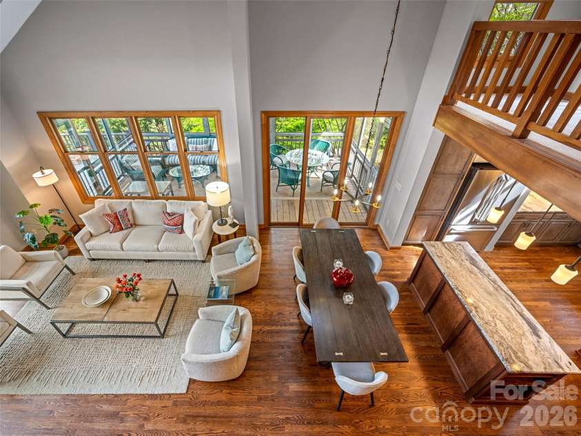 4 Wild Ivy Run, Hendersonville, NC 28739.  MLS# CAR4363096, YatesRealty ID 17512. 