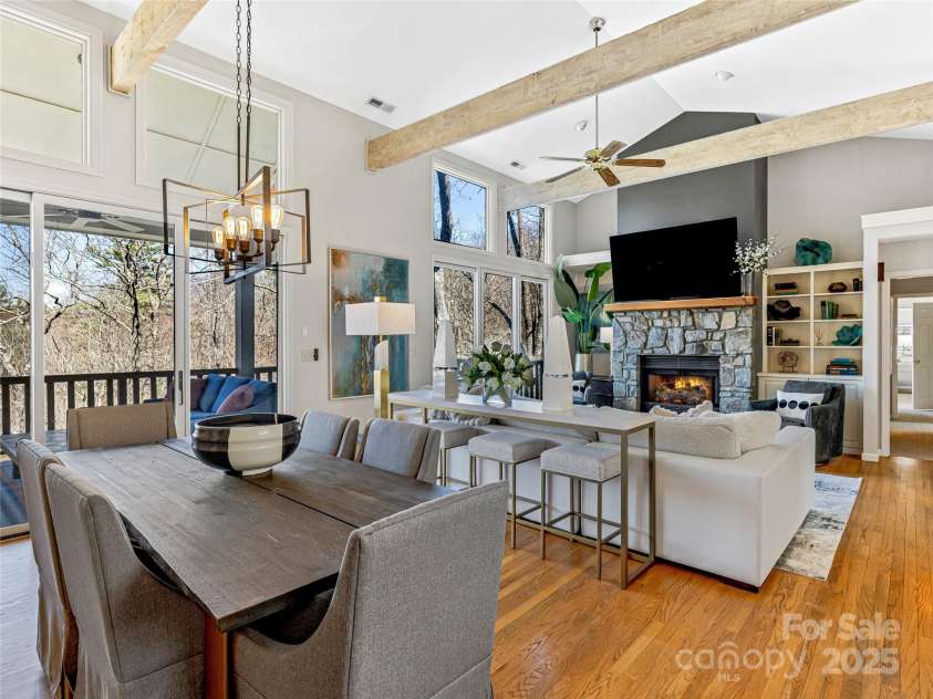 188 Club Colony Lane, Lake Toxaway, NC 28747.  MLS# CAR4231928, YatesRealty ID 17513. 